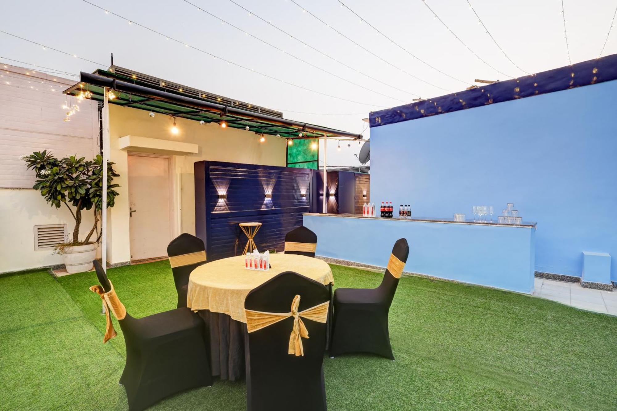 Hotel 91 Golf Course Road グルガウン エクステリア 写真